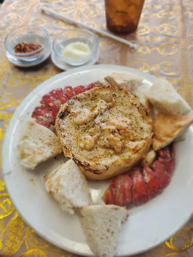 Lobster Fondue Bread