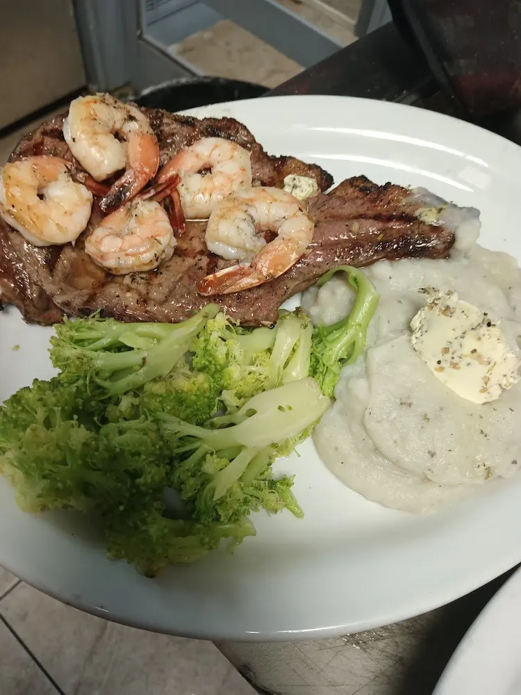 Rib Eye Whit Shrimp